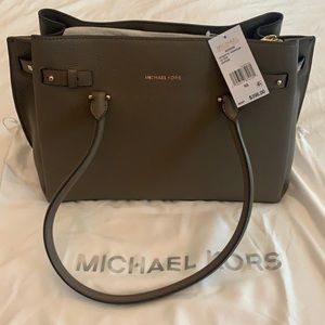 NWT Michael Kors Addison leather tote